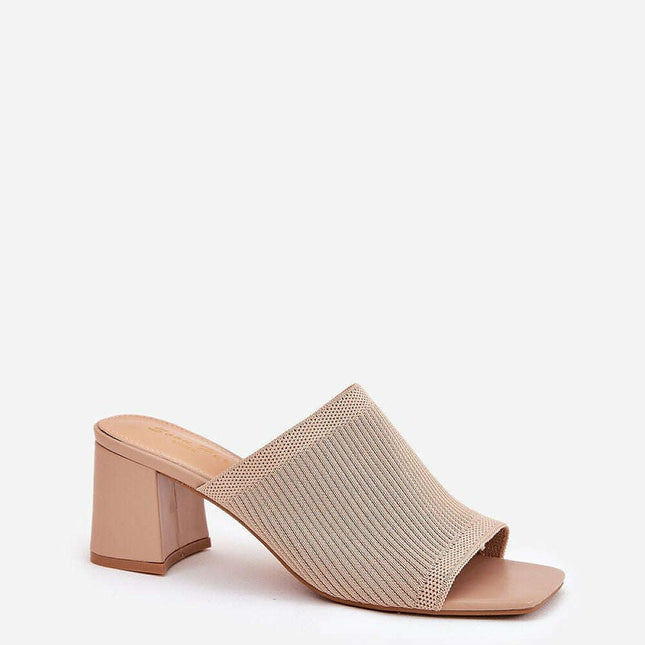 Flip-flops model 211021