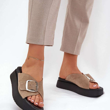 Flip-flops model 211968