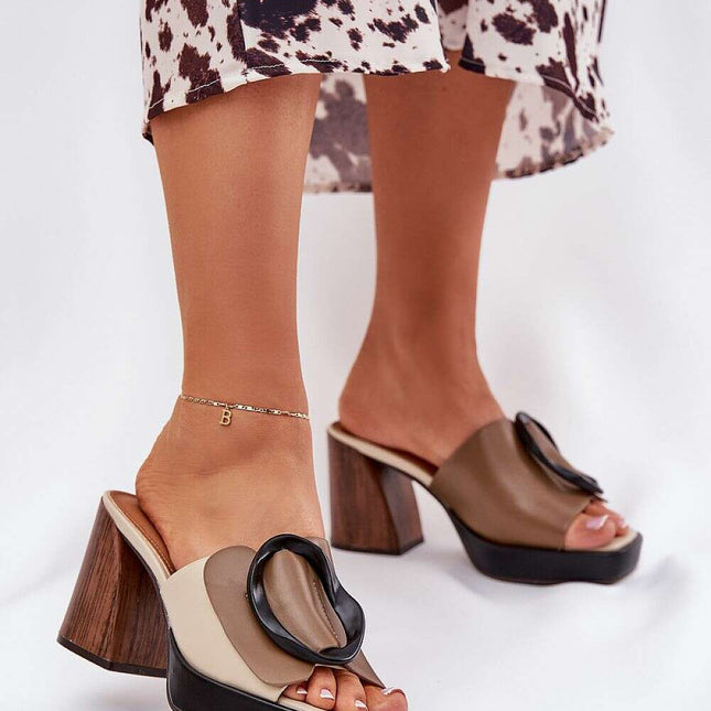 Flip-flops model 212886