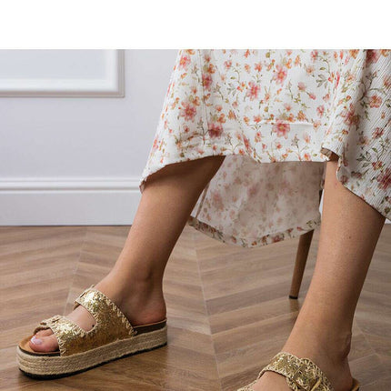 Flip-flops model 213417