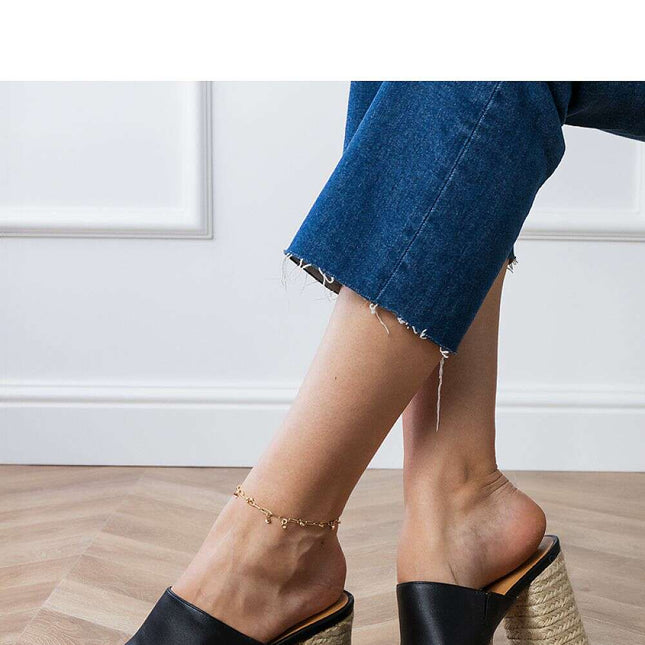 Flip-flops model 213715