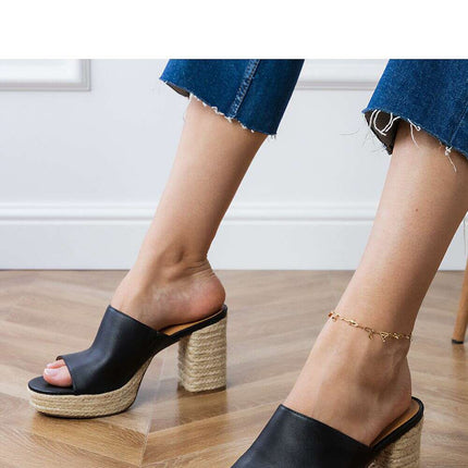 Flip-flops model 213715