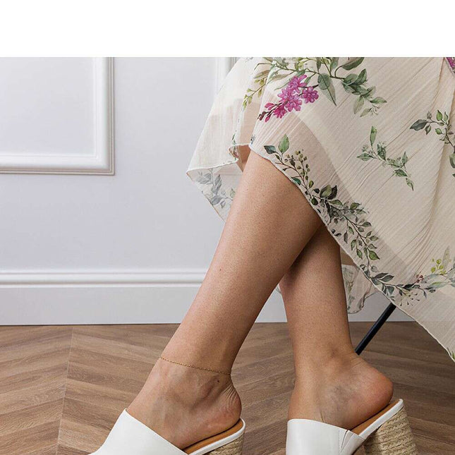 Flip-flops model 213716