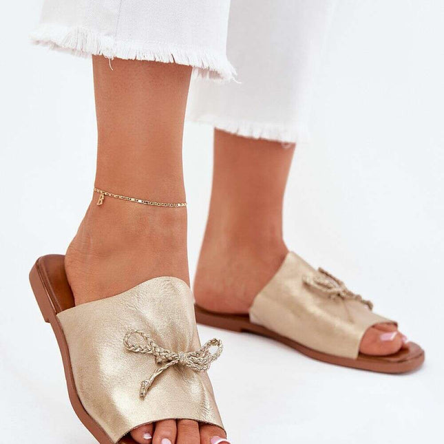 Flip-flops model 214380