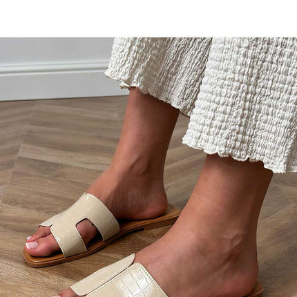 Flip-flops model 214582