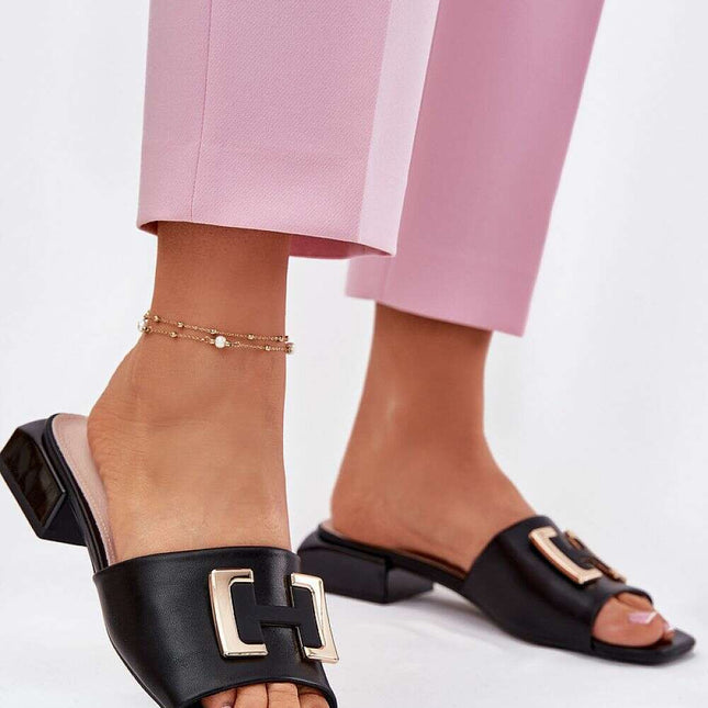 Flip-flops model 215983