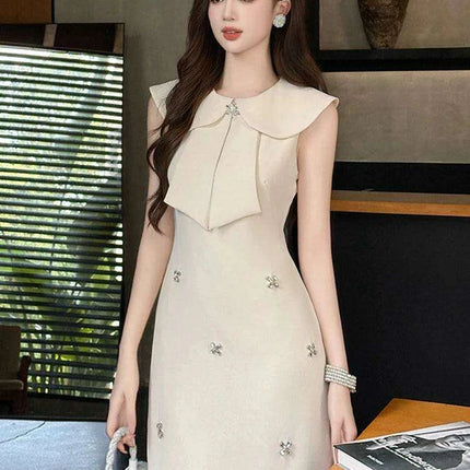 Floral Charm Tie-Front Mini Dress for Birthday Festivities - Très Elite