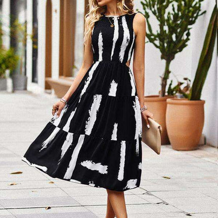 Floral Delight: Women's Sleeveless Dress with Vibrant Prints