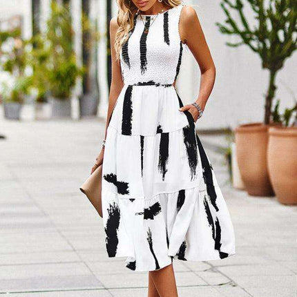 Floral Delight: Women's Sleeveless Dress with Vibrant Prints