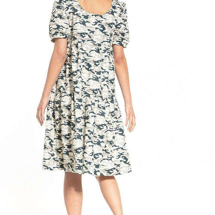 Floral Midi Dress with Elegant Boat Neck and Trendy Puff Sleeves - Très Elite