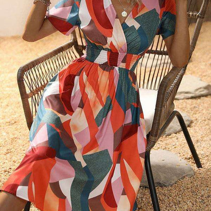 Floral Print V-Neck Summer Dress with Short Sleeves - Très Elite