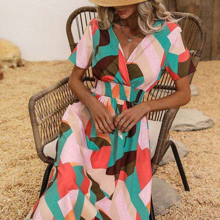 Floral Print V-Neck Summer Dress with Short Sleeves - Très Elite