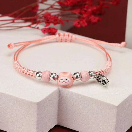 Fortune Bringer Lucky Cat Adjustable Bracelet - Handmade Red Accessory for Positive Energy - Très Elite