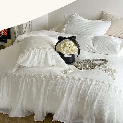 French Lace Ruffle Bedding Set with Velvet Duvet Cover and Floral Embroidery - 4-Piece Ensemble - Très Elite