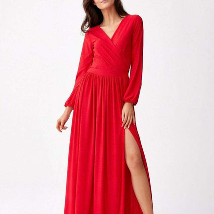 Glamorous Brocade Maxi Dress with Stylish Waist Belt and Eye-Catching Leg Cutout - Ideal for Elegant Events - Très Elite
