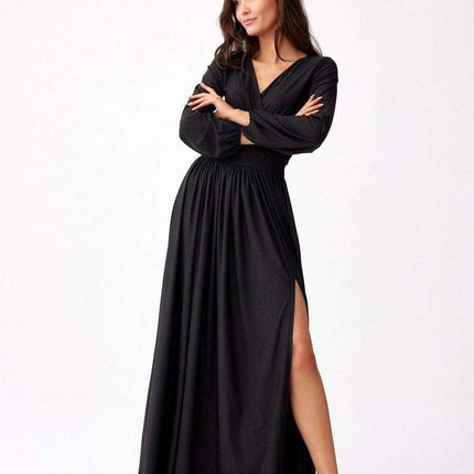 Glamorous Brocade Maxi Dress with Stylish Waist Belt and Eye-Catching Leg Cutout - Ideal for Elegant Events - Très Elite