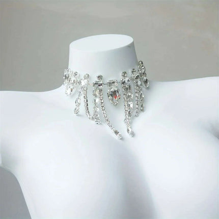 Glamorous Crystal Tassel Necklace Ensemble - Trendy Layered Chain for Stylish Women - Très Elite
