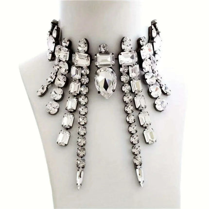 Glamorous Crystal Tassel Necklace Ensemble - Trendy Layered Chain for Stylish Women - Très Elite