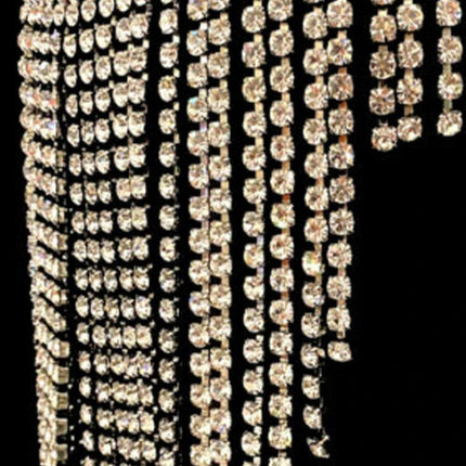 Glamorous Rhinestone Fringe Hair Accessory - Perfect for Halloween and Special Events - Très Elite