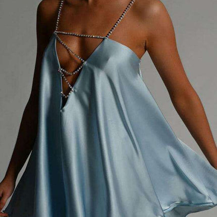 Glamorous Women's Heavy Metal Diamond Chain Backless V-Neck Dress