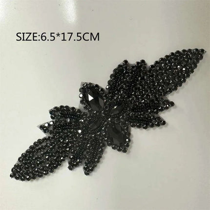 Glimmering Silver Rhinestone Floral Applique: Elegant Fashion Upgrade Accessory - Très Elite