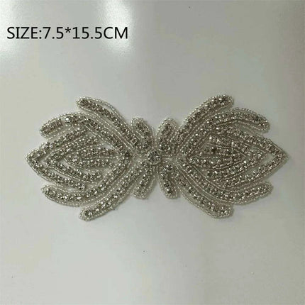 Glimmering Silver Rhinestone Floral Applique: Elegant Fashion Upgrade Accessory - Très Elite