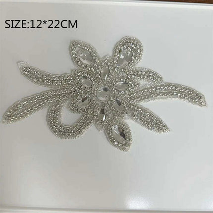 Glimmering Silver Rhinestone Floral Applique: Elegant Fashion Upgrade Accessory - Très Elite