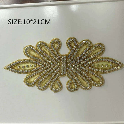 Glimmering Silver Rhinestone Floral Applique: Elegant Fashion Upgrade Accessory - Très Elite