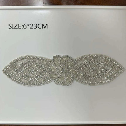 Glimmering Silver Rhinestone Floral Applique: Elegant Fashion Upgrade Accessory - Très Elite