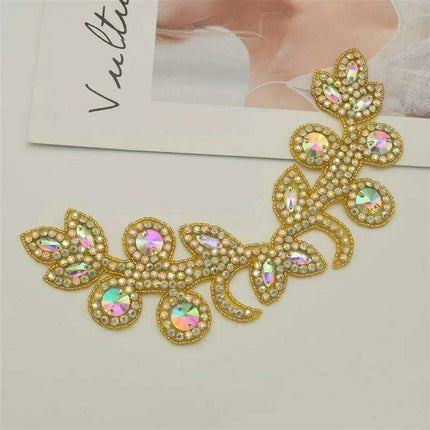 Glimmering Silver Rhinestone Floral Applique: Elegant Fashion Upgrade Accessory - Très Elite