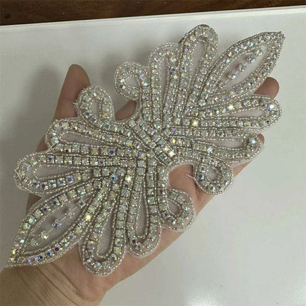 Glimmering Silver Rhinestone Floral Applique: Elegant Fashion Upgrade Accessory - Très Elite