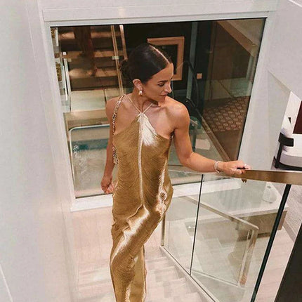 Glistening Metallic Halter Bodycon Mini Dress - Chic Backless Party Ensemble - Très Elite