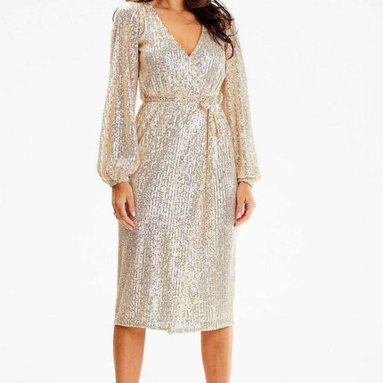 Glistening Sequin Wrap Dress with Elegant Side Ties and Ruching Details - Très Elite