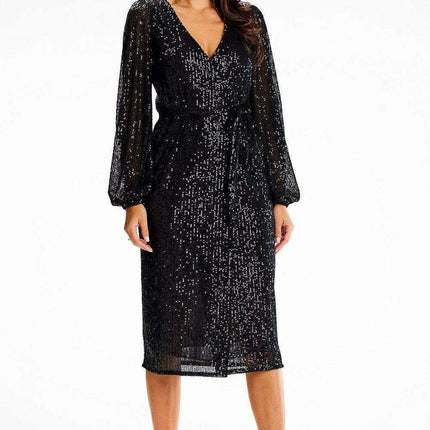 Glistening Sequin Wrap Dress with Elegant Side Ties and Ruching Details - Très Elite