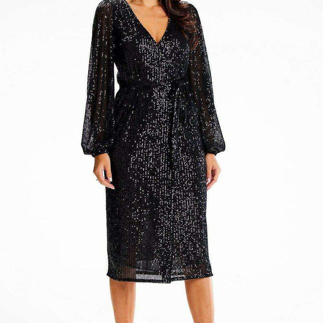 Glistening Sequin Wrap Dress with Elegant Side Ties and Ruching Details - Très Elite