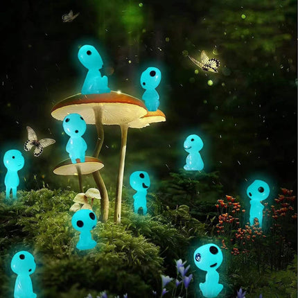 Glowing Enchanted Elf Tree Statues: Magical Garden Whimsy - Très Elite
