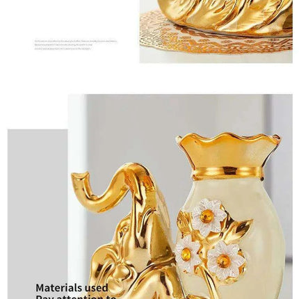 Golden Ceramic Vases Set in Opulent Gold Finish - Elevate Your Living Environment - Très Elite