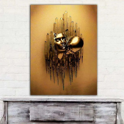 Golden Embrace Metal Figure Sculpture - Romantic Home Decor Piece - Très Elite