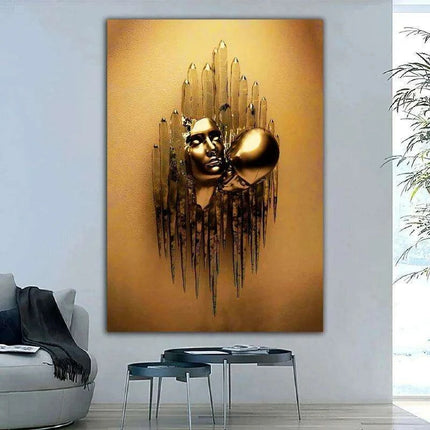 Golden Embrace Metal Figure Sculpture - Romantic Home Decor Piece - Très Elite