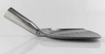Gourmet Chef's Stainless Steel Turner with Extra Long Handle - Essential Wok Tool for Culinary Professionals - Très Elite