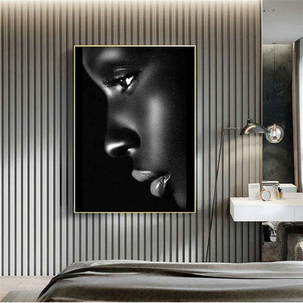 Graceful Elegance: Stunning Oil Painting of an African Woman with Luscious Lips - Très Elite