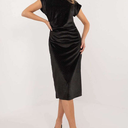 Green Evening Dress Model 203315 With Shoulder Pads Midi - Très Elite