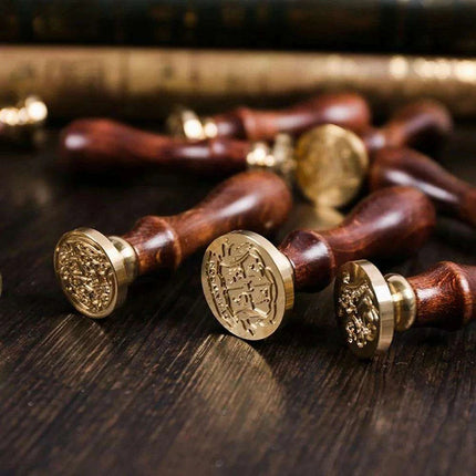 Gryffindor Legacy Wax Seal Kit - Enchanted Letter Writing Collection - Très Elite