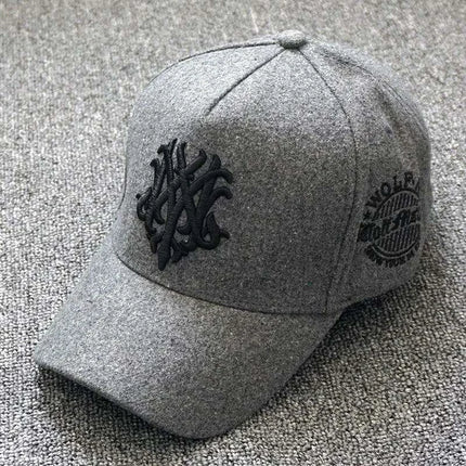 Stylish Oversized Wool Snapback Cap for Dads - Perfect Winter Outdoor Hat