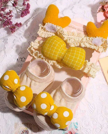 Adorable Polka Dot Bowknot Headband and Lace Flower Socks Ensemble for Stylish Little Ones