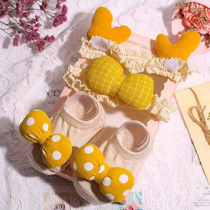 Adorable Polka Dot Bowknot Headband and Lace Flower Socks Ensemble for Stylish Little Ones