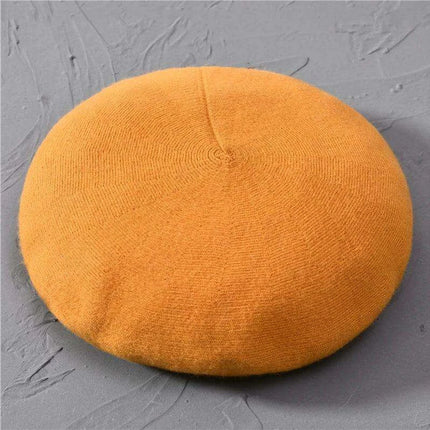 Elegant Cashmere Blend Beret - Trendy Winter Hat for Fashion-Forward Women