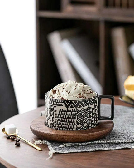 Retro Ceramic Mug and Spoon Set - Charming 320ml Drinkware for a Thoughtful Gift