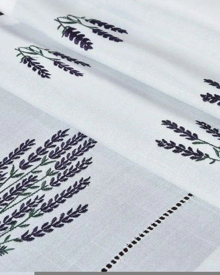 Lavender Elegance Linen-Polyester Table Runner for Upscale Dining Experiences