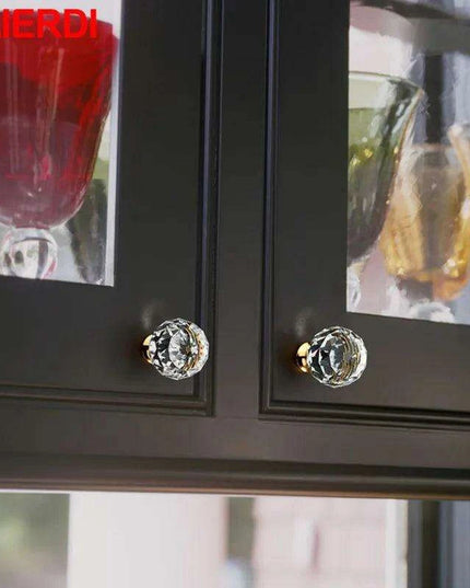 Exquisite Diamond-Cut Crystal Glass Cabinet Knobs for a Stylish Home Upgrade
